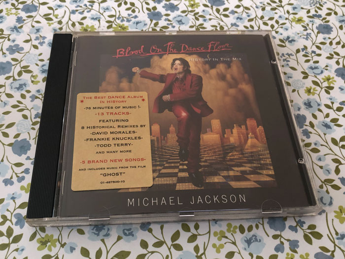 Michael Jackson Blood on the dance floor