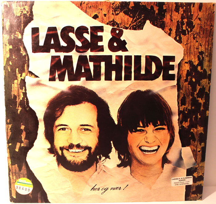 Lasse & Mathilde – Her Og Nær