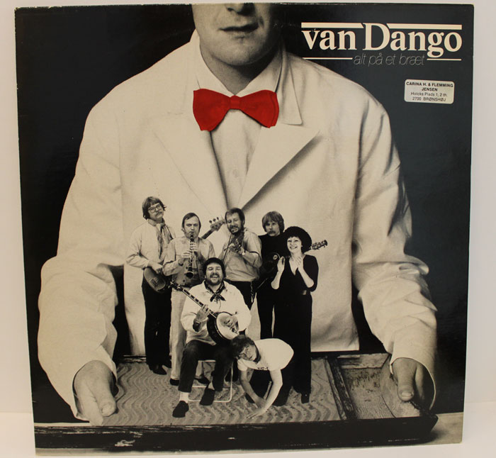 Van Dango – Alt På Et Bræt