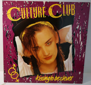 Culture Club – Kissing To Be Clever