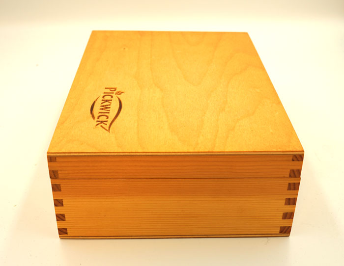 pickwick, tebrev kasse