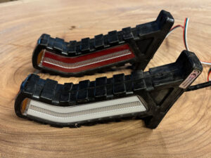 Et sæt slingrelygter med dynamisk blinklys (løbelys)