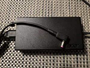 Acer laptop lader 135 W Original