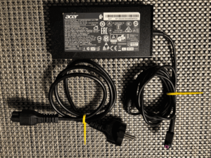 Acer laptop lader 135 W Original