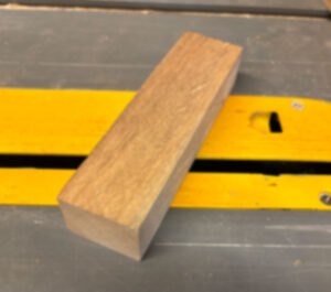 Iroko 150 x 40 x 30