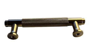 Flot gyldent håndtag, (ligner messing)
