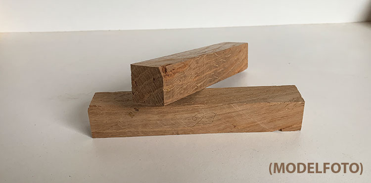Antik eg pen blank