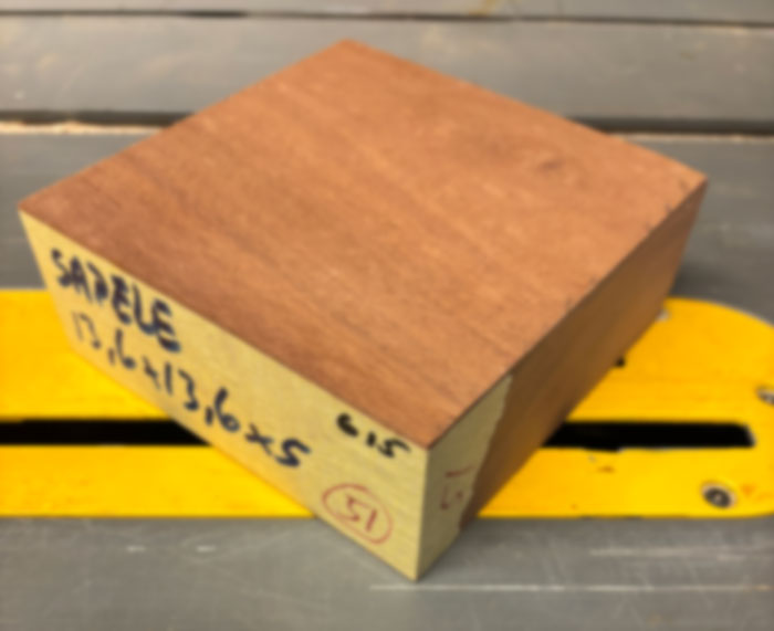Sapele klods