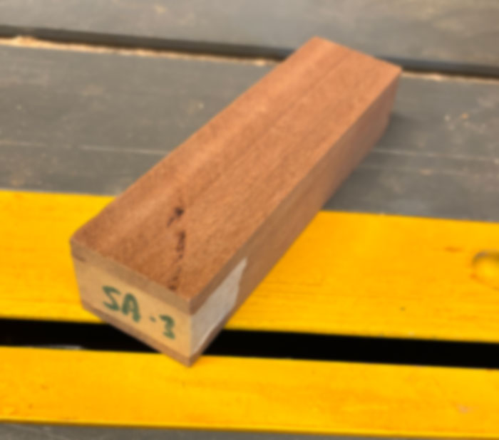 Sapele kniv skæfte