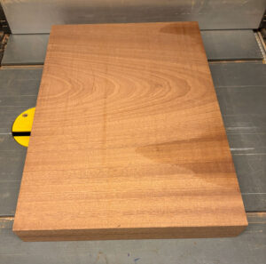 Sapele 432 x 300 x 48