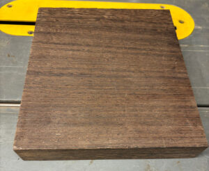 Wenge 222 x 198 x 39