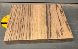 Zebrano 274 x 212 x 40